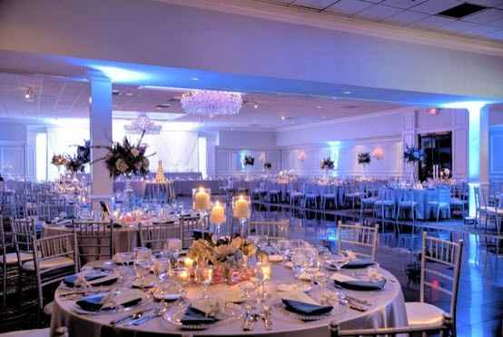 Tall, low, or mixed centerpieces?