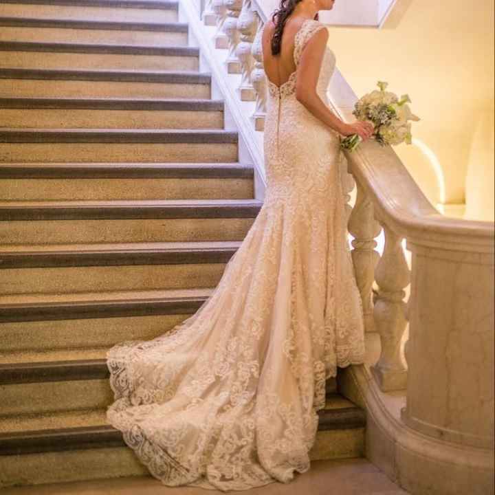 SHOW ME YOUR DRESSES!