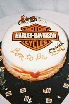 Have you picked your Grooms cake yet? whats your honeys cake personality lol??