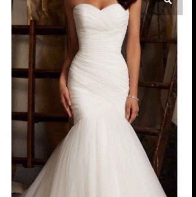Wedding dress