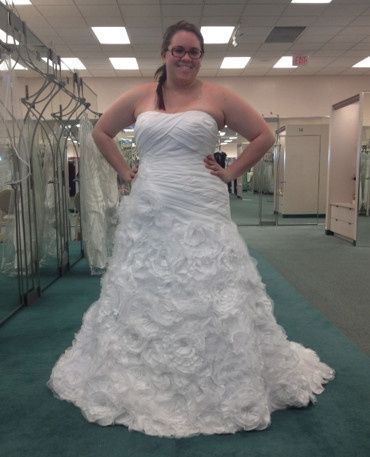 Plus size brides (what looks good) Show you're stuff!!!!