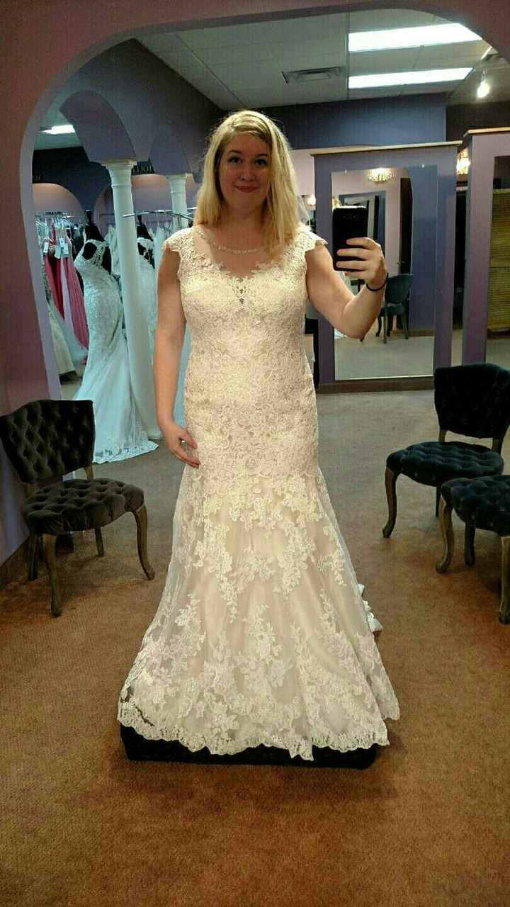 Ok ladies... Drop a pic of your BEAUTIFUL DRESSES