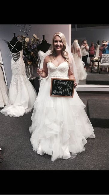 I SAID YES TO THE DRESS!!
