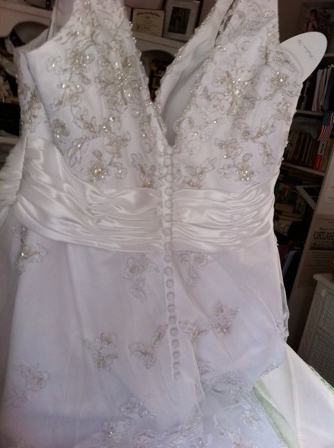 Alfred Angelo Brides... let's see your dresses!