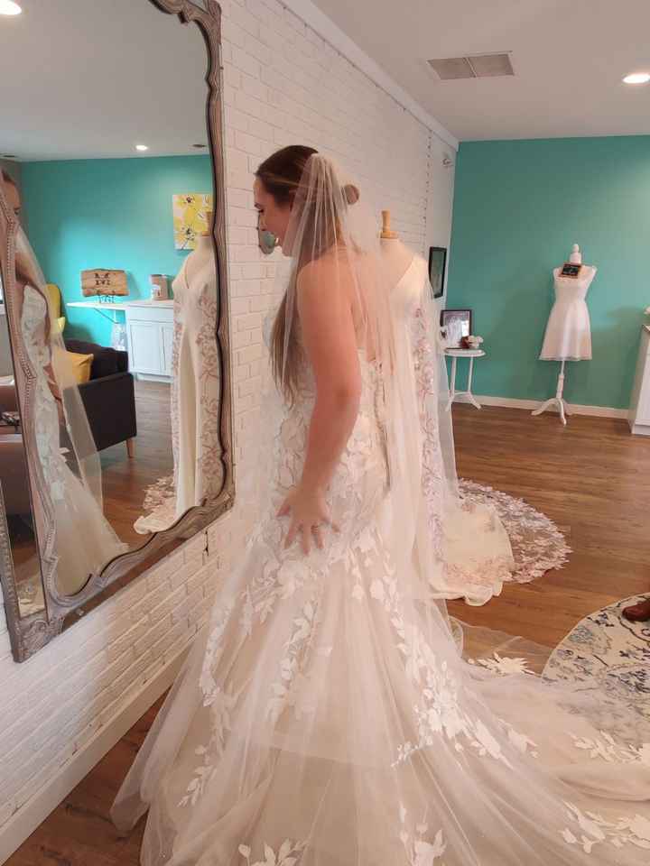 I’m stuck between 2 dresses! - 2