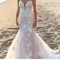 I’m stuck between 2 dresses! - 4