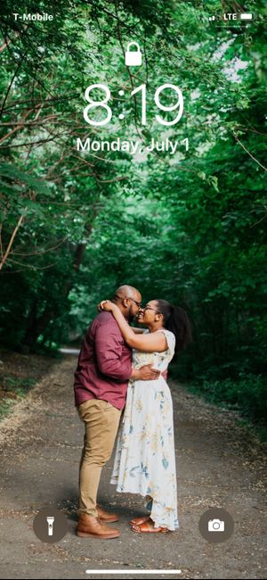 Drop an Engagement Pic with your Date & venue location 10
