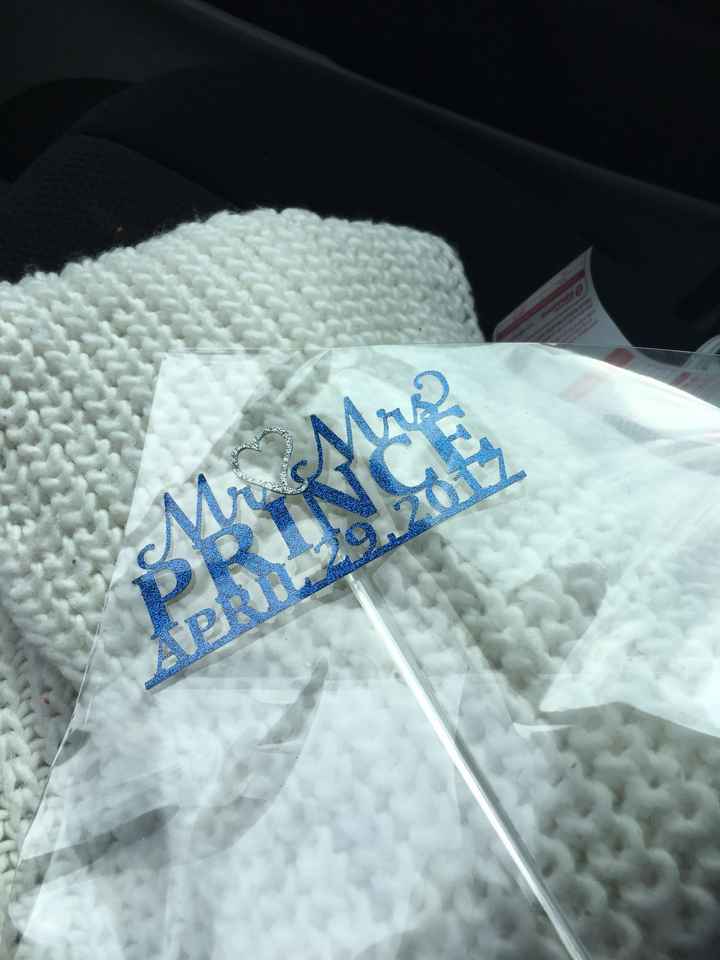 My cake topper shipped!!!