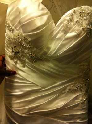 My dress is finally in.... (pics)