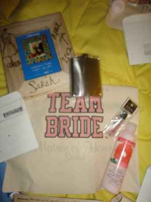 Bridesmaids/ MoB gift totes *PIC HEAVY**