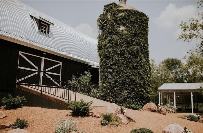 Wedding dress too much for theme/venue? - 3