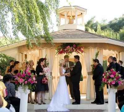 ITS FRIDAY FRIDAY GET EN DOWN ON FRIDAY! I want to see your...