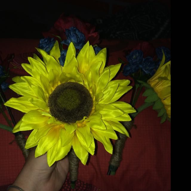 Bridesmaids and Flowers? - 1