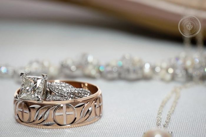 Are matching wedding rings necessary? 1