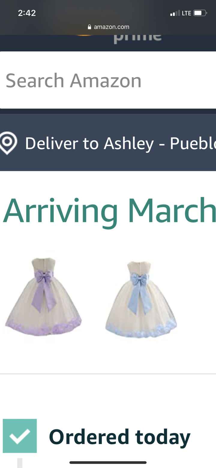 What’s your flower girl wearing ? 6