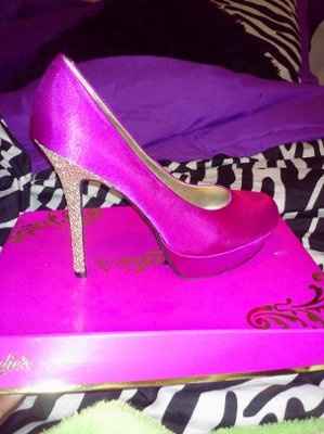 On a brighter note this week, I finally bought my wedding shoes! *pic*