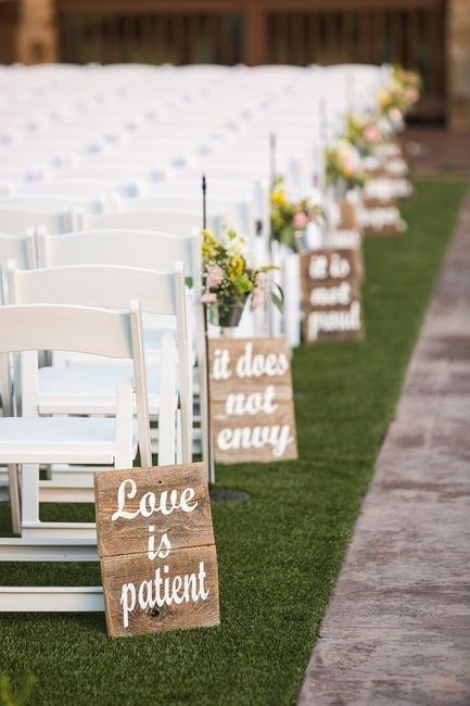 AFFORDABLE ceremony site deco..
