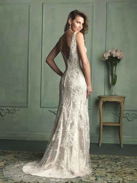 Let's see those dresses!