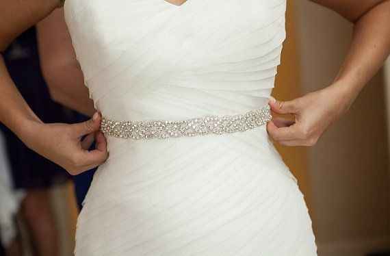 Ladies Should I Wear a Crystal Belt with This Dress?