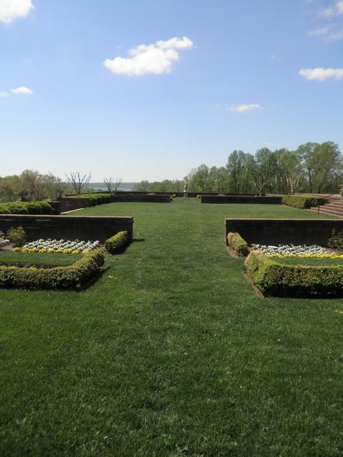 Please Share Your Outdoor Ceremony Decor Photos