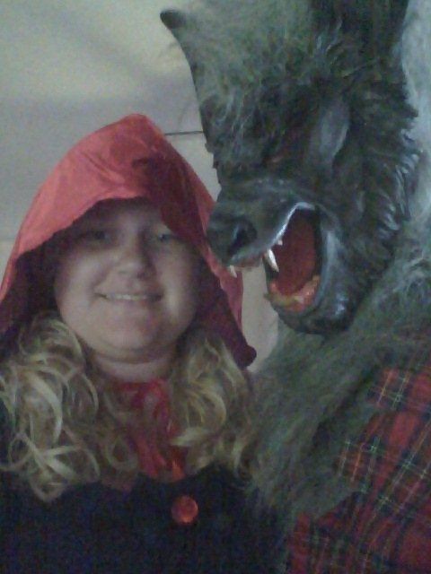 **NWR**  PIC of Halloween Costume =)