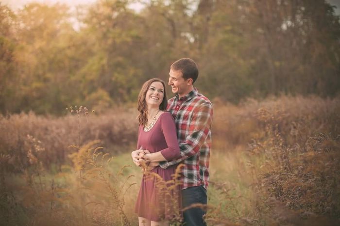 Engagement photo outfits