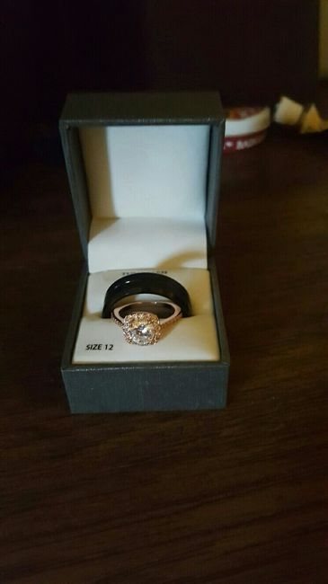 His ring arrived: I'll show mine if you show yours...
