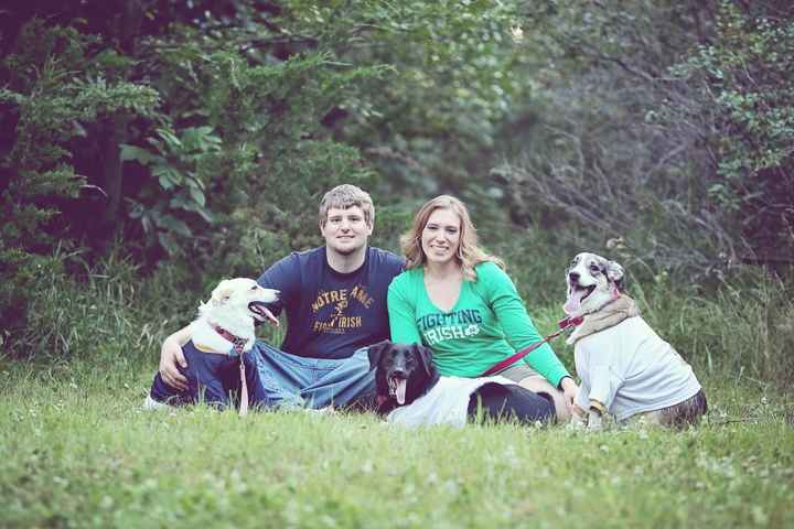 Show Me Your Engagement Picture Outfits!!