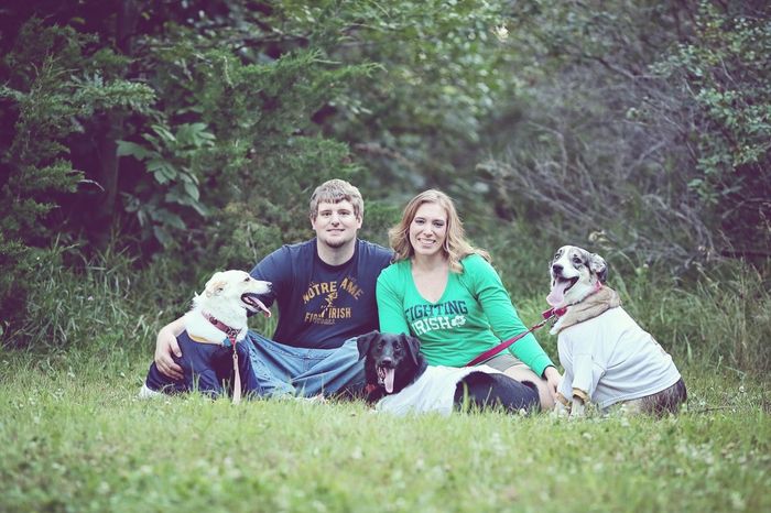 Show Me Your Engagement Picture Outfits!!