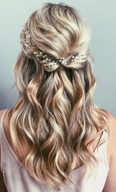 Have my hair and makeup trail in 3 weeks - need help! 7