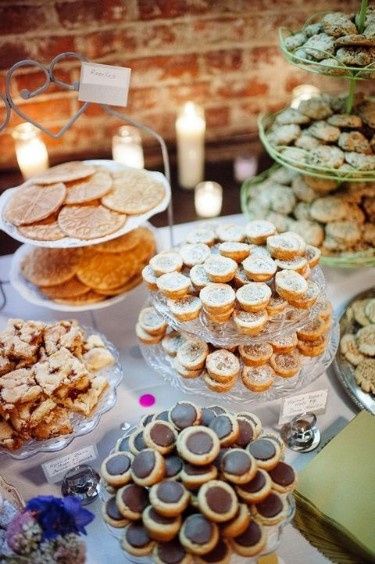Pittsburgh and Ohio Brides help! How to Set up the Cookie Table 2