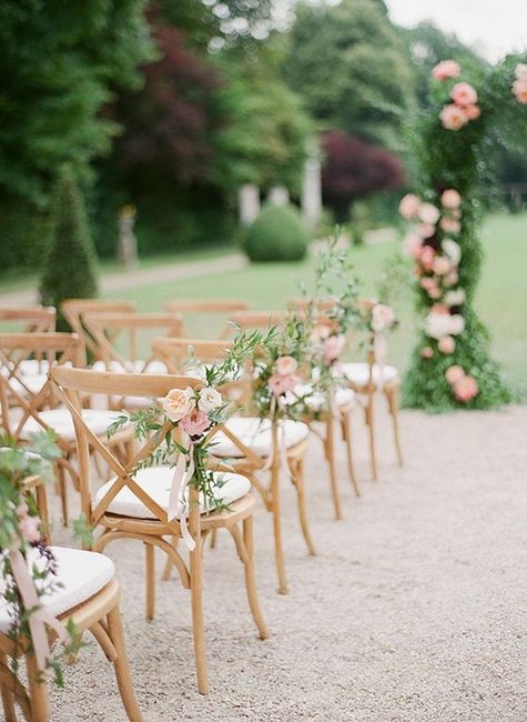 Outdoor Ceremony Decor Help 7