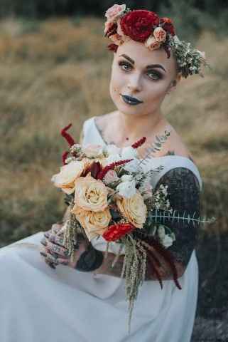 beautiful bald bride