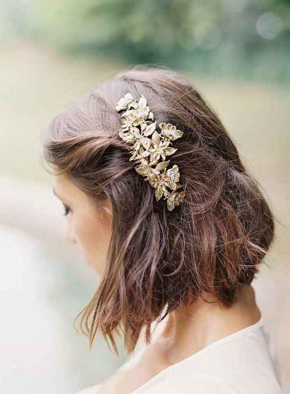 bridal shower hairstyle