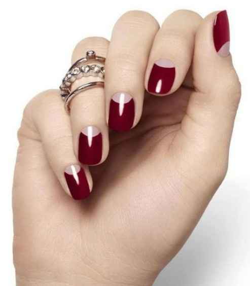 red nails