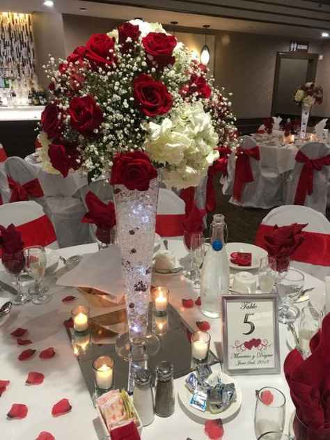 glam wedding decor