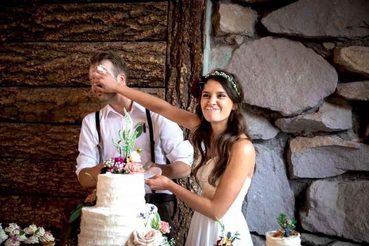 bride groom couple cake smash