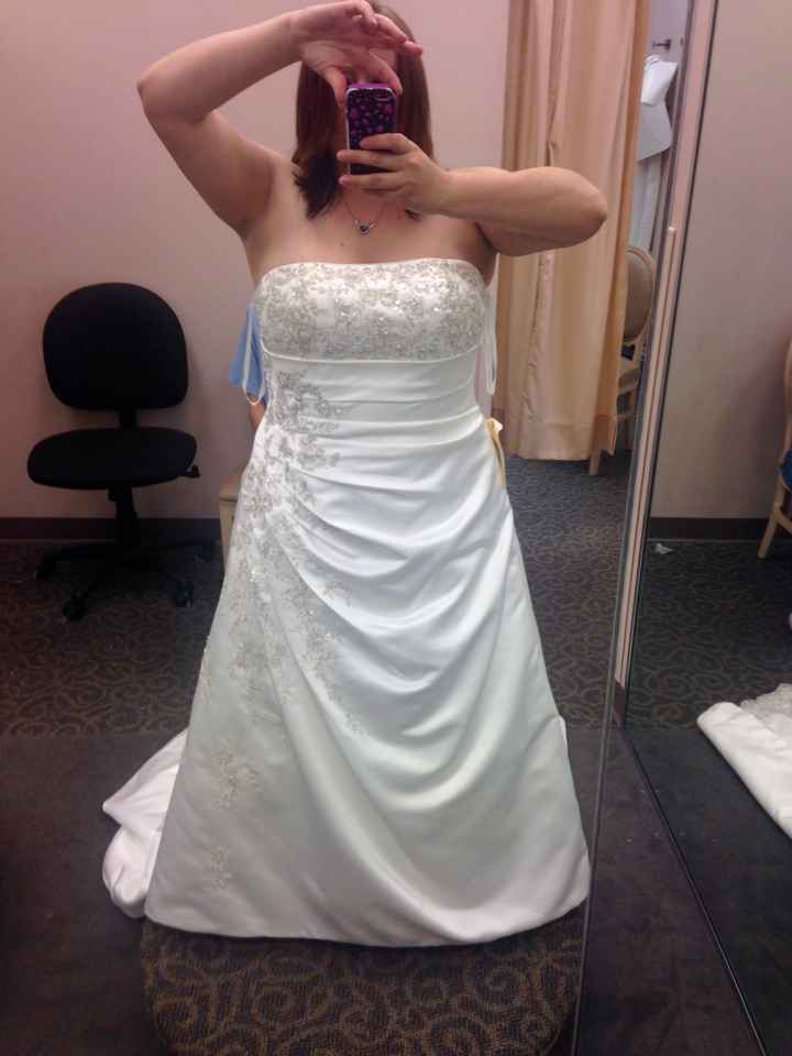 Final fitting and bustle (pics)