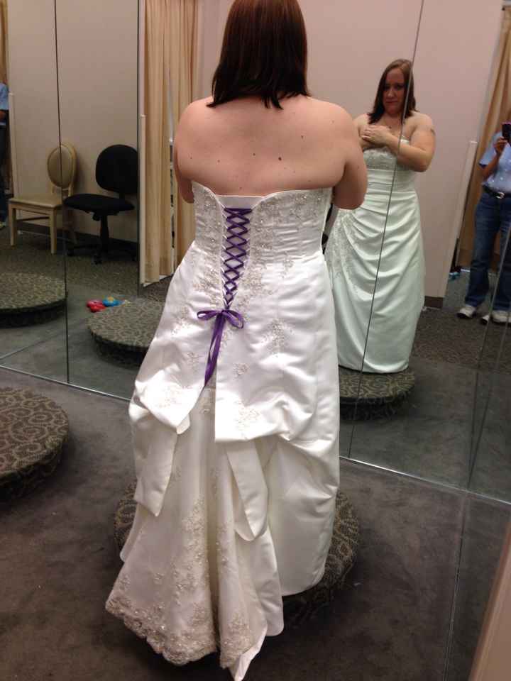 Final fitting and bustle (pics)