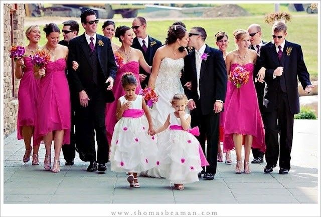 Black and hot pink wedding colors / theme