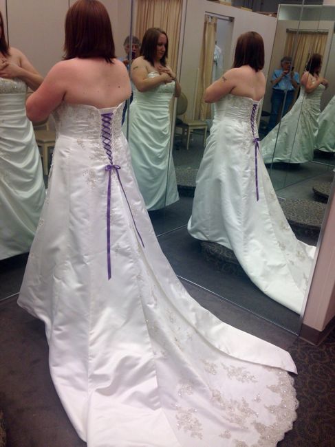 Final fitting and bustle (pics)