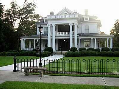 What are couples choosing for a wedding venue type? Home? Barn? Golf Course? Resort? Private destina