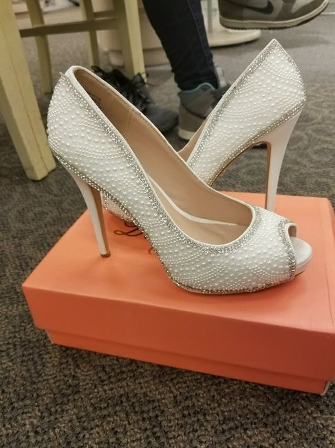  i Said Yes to my Veil & Shoes ! - 1