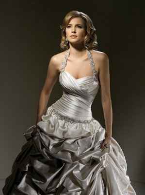 Lets see those dresses ladies!!!