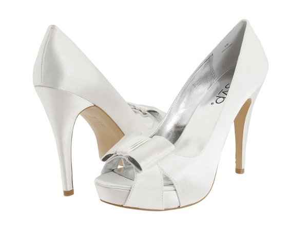 Ladies! Show me your wedding shoes!!