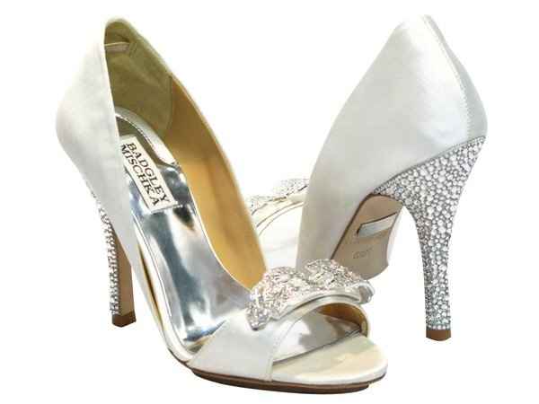 Ladies! Show me your wedding shoes!!