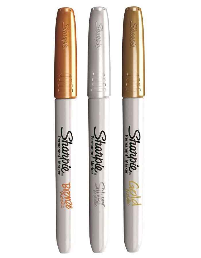 White and gold marker
