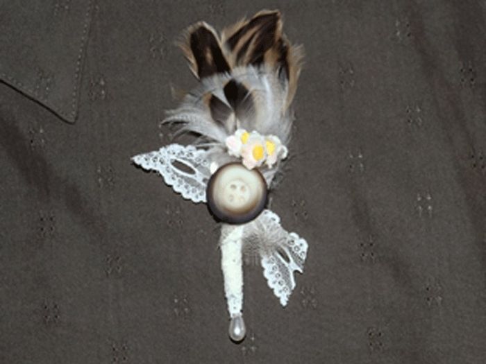 boutonniere help!!