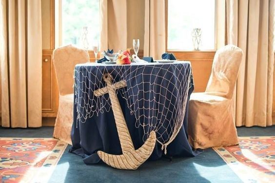 Mr and Mrs wedding table 12