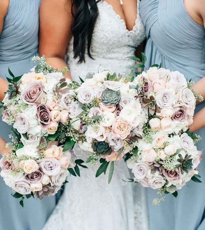 Love these bouquets!